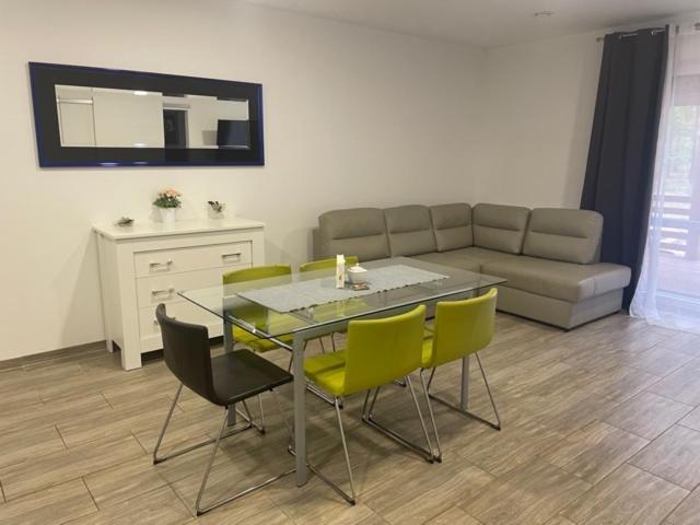 Yacht Club Apartamenty Radzyń 外观 照片